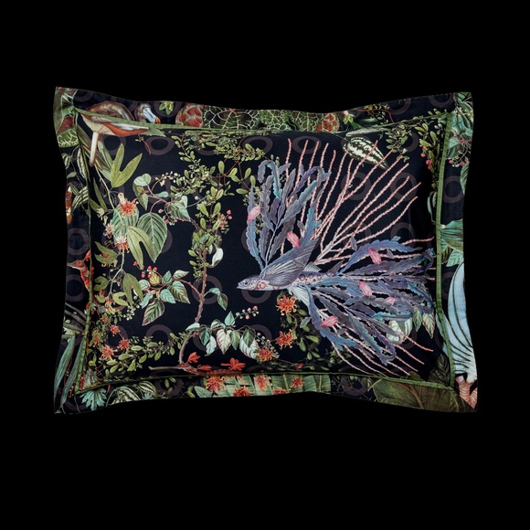 Moooi Menagerie of Extinct Animals Queen-Sized Bed Pillows (Shams) - Raven/Black - Picture 1 of 4